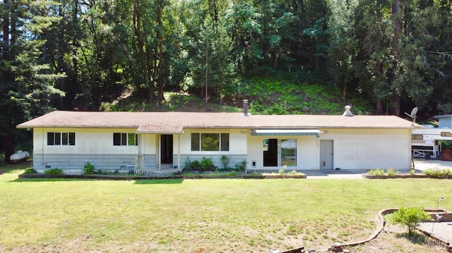 4511 Dry Creek Rd, Napa, CA 94558 - ranch-style house with a front yard