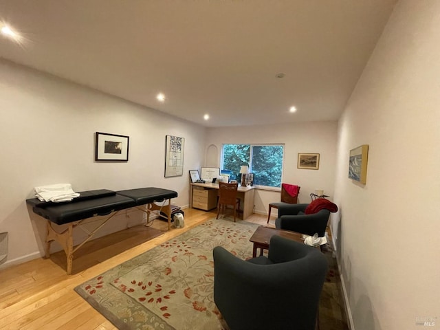 10 Millwood St, Mill Valley, CA 94941 - living area featuring light wood finished floors, recessed lighting, and baseboards
