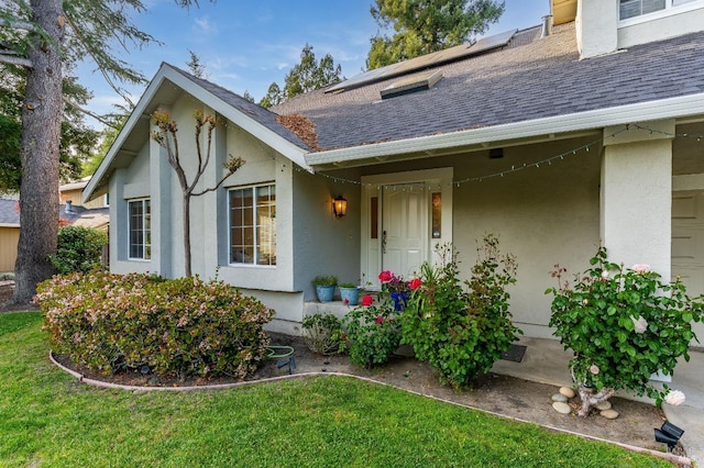 587 El Capitan Dr, Danville, CA 94526 - view of front of house with a shingled roof, stucco siding, and a front lawn