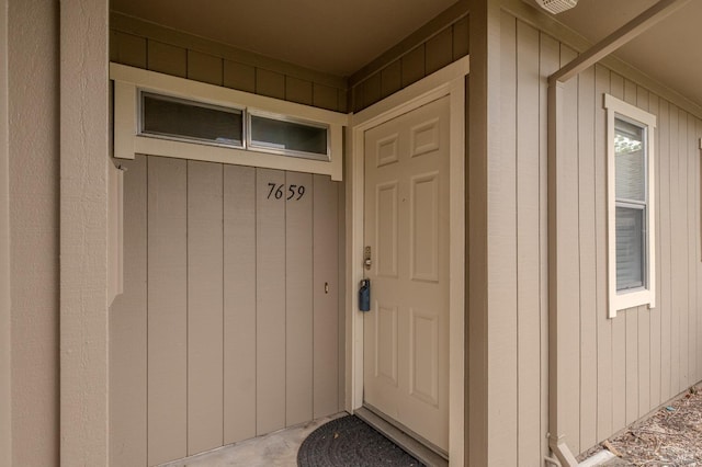 view of entrance to property