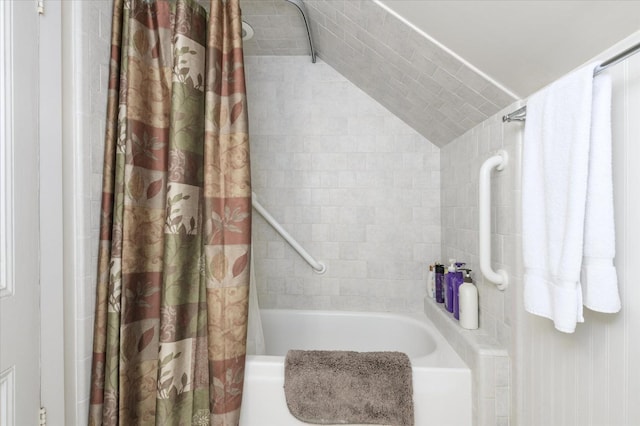 25107 Main St, Capay, CA 95607 - bathroom with vaulted ceiling and shower / bathtub combination with curtain