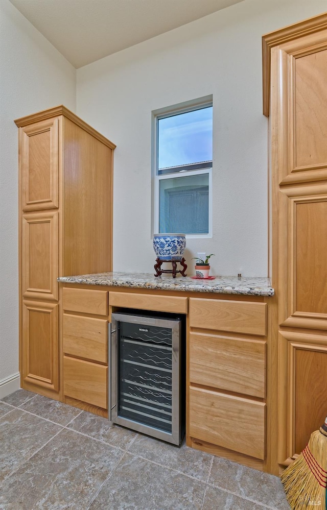 421 Redmont Ln, Rio Vista, CA 94571 - indoor dry bar featuring beverage cooler
