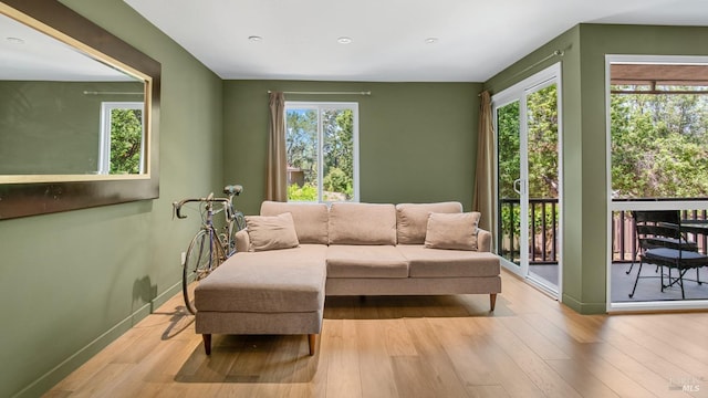 98 Forest Ln, San Rafael, CA 94903 - living area with wood finished floors, plenty of natural light, baseboards, and recessed lighting