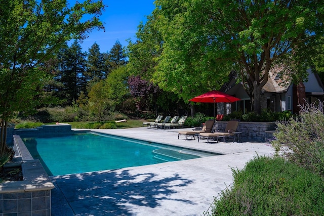 27681 Mace Blvd, Davis, CA 95618 - outdoor pool with a patio area