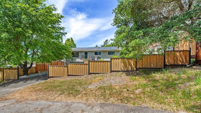 8940 Irving St, Graton, CA 95444 - view of fenced front yard