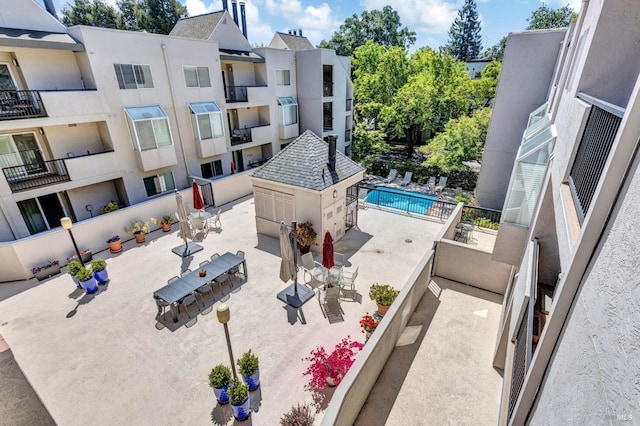 3183 Wayside Plz Unit 319, Walnut Creek, CA 94597 - community pool with a patio