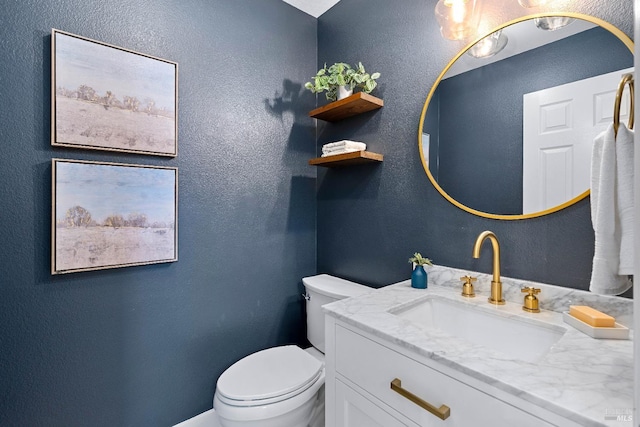 14 Ceriani Ct, Napa, CA 94558 - half bathroom featuring toilet, vanity, and a textured wall