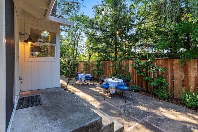 14 Ceriani Ct, Napa, CA 94558 - view of patio featuring outdoor dining space and fence