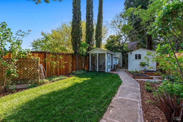 14 Ceriani Ct, Napa, CA 94558 - view of yard featuring an outbuilding, exterior structure, and a shed