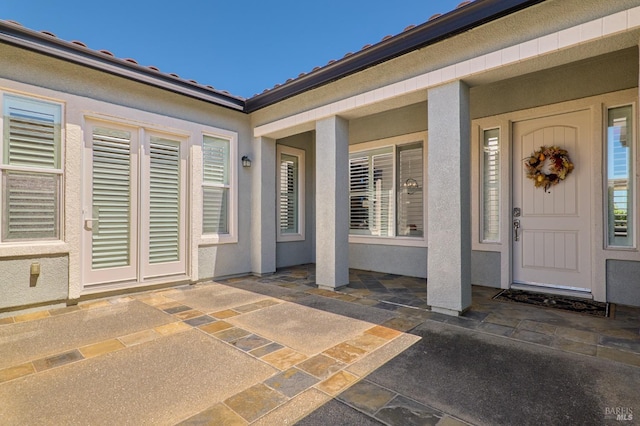 339 Desert Forest Ct, Rio Vista, CA 94571 - entrance to property featuring stucco siding, a tile roof, and a patio