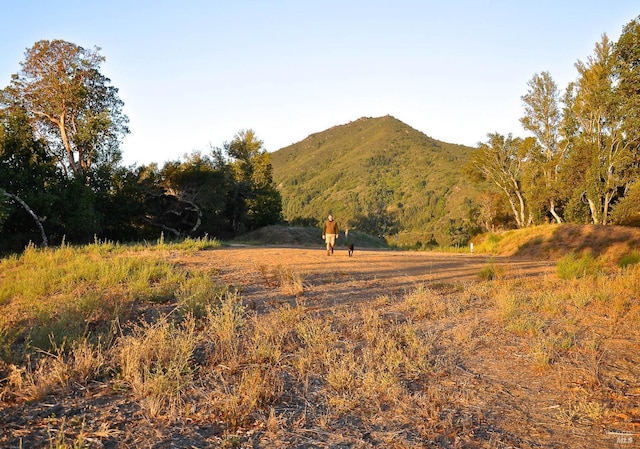 128 Ridgecrest Rd, Kentfield, CA 94904