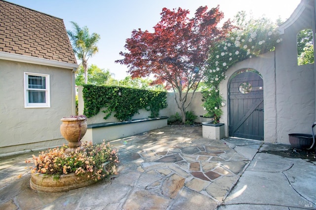 1124 Tuolumne St, Vallejo, CA 94590 - view of patio / terrace with a gate