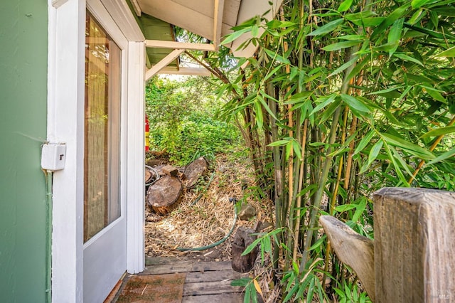 1561 S Fitch Mountain Rd, Healdsburg, CA 95448 - view of exterior entry