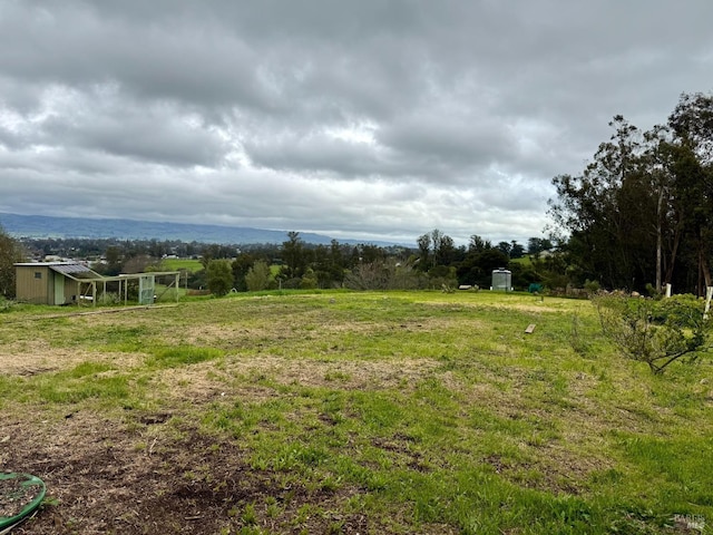 2499 Eastman Ln, Petaluma, CA 94952 - view of yard featuring an outdoor structure