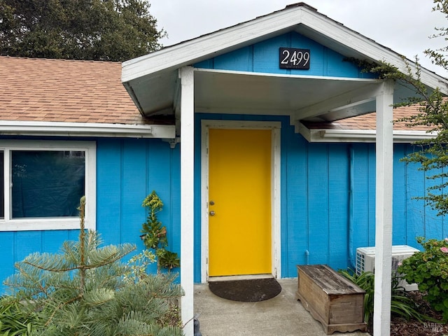 2499 Eastman Ln, Petaluma, CA 94952 - entrance to property with a shingled roof and board and batten siding
