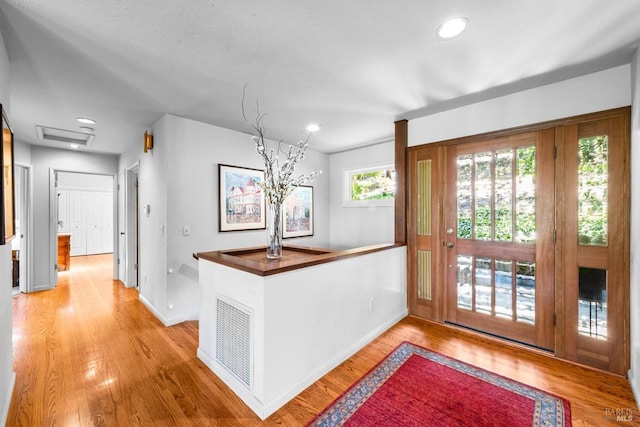 286 Monte Vista Dr, Napa, CA 94559 - foyer with light wood-type flooring, baseboards, and recessed lighting