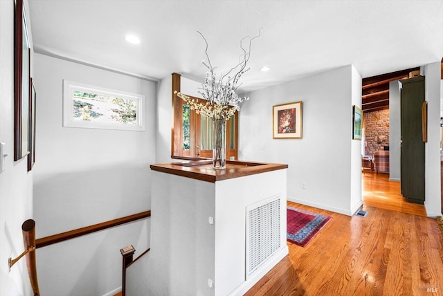 286 Monte Vista Dr, Napa, CA 94559 - hallway with light wood-style floors, a chandelier, recessed lighting, and baseboards