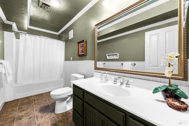 286 Monte Vista Dr, Napa, CA 94559 - bathroom featuring vanity, toilet, shower / bath combination with curtain, a wainscoted wall, and crown molding