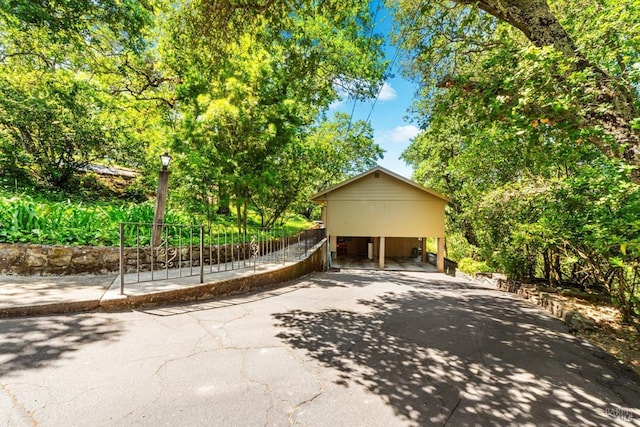 286 Monte Vista Dr, Napa, CA 94559 - view of front of property with asphalt driveway and a carport
