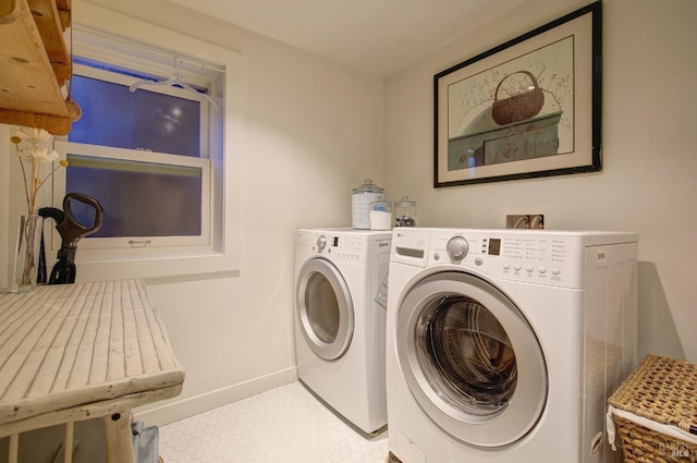 17 Oak Rd, Larkspur, CA 94939 - washroom with washing machine and clothes dryer and baseboards