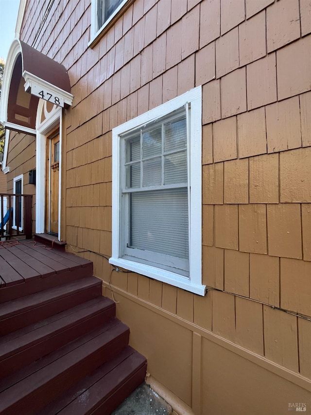 470 Wilson Ave, Vallejo, CA 94590 - view of side of property