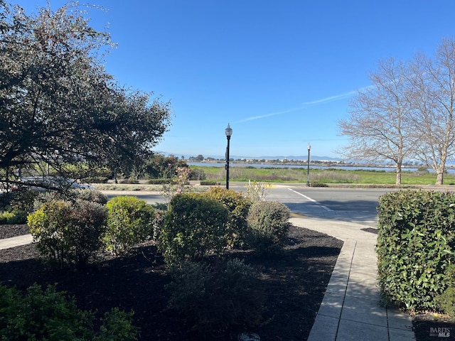 470 Wilson Ave, Vallejo, CA 94590 - view of yard with a mountain view