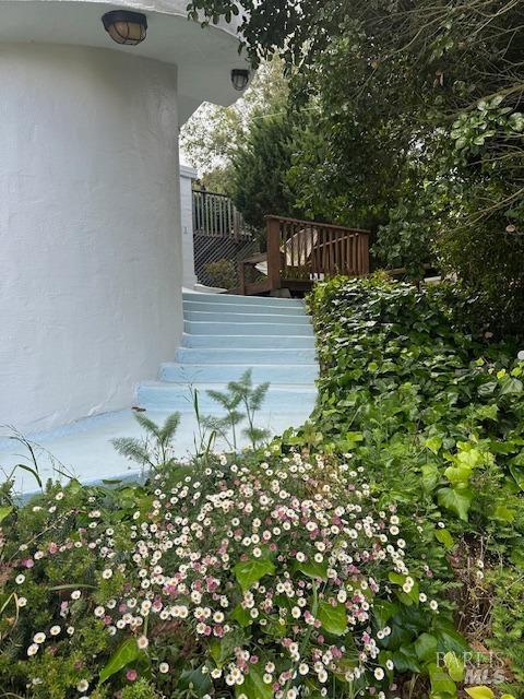 503 Easterby St, Sausalito, CA 94965 - deck with stairway
