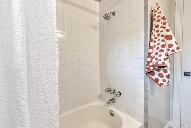 168 Bergwall Way, Vallejo, CA 94591 - full bathroom with shower / bath combo with shower curtain