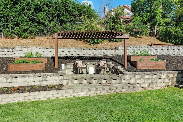 1006 Birkdale Dr, Napa, CA 94559 - view of grassy yard