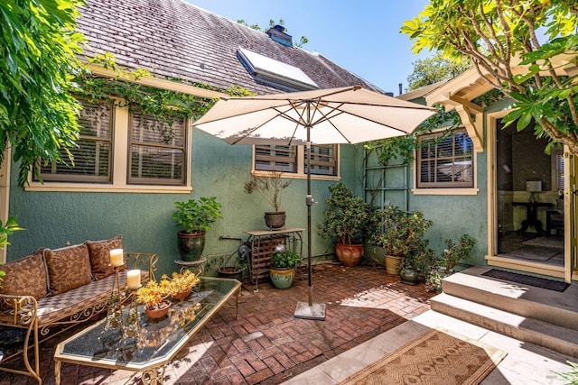 2110 3rd St, Napa, CA 94559 - view of patio with outdoor lounge area