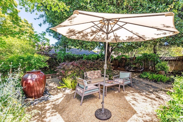 2110 3rd St, Napa, CA 94559 - view of patio with an outdoor hangout area