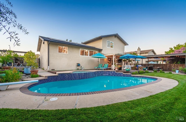 3355 Covey Ct, Napa, CA 94558 - view of swimming pool with a patio and a diving board