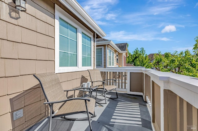 2064 Easton Dr, Petaluma, CA 94952 - view of balcony