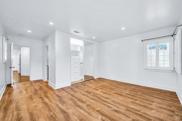 1444 Ohio St, Vallejo, CA 94590 - unfurnished bedroom featuring light wood-style flooring, baseboards, recessed lighting, and a closet