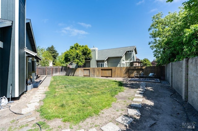 829 Winton Dr, Petaluma, CA 94954 - view of yard