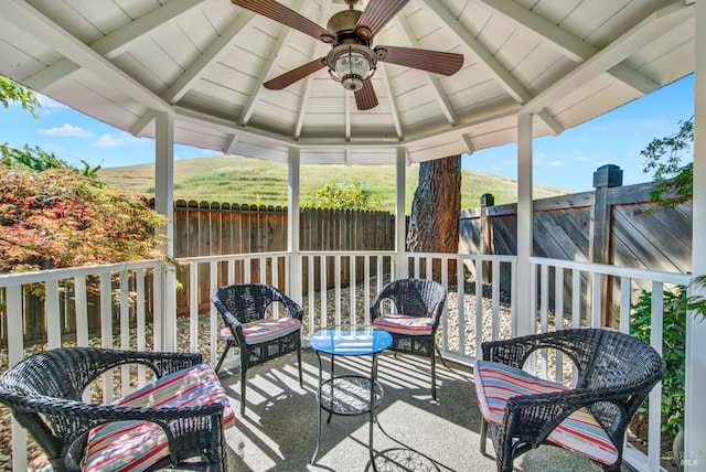113 Pau Ct, Fairfield, CA 94534 - sunroom featuring a ceiling fan