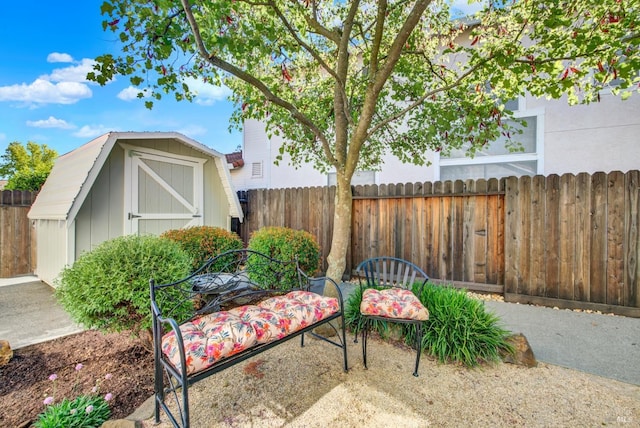 113 Pau Ct, Fairfield, CA 94534 - view of yard featuring a storage shed, fence, and an outbuilding