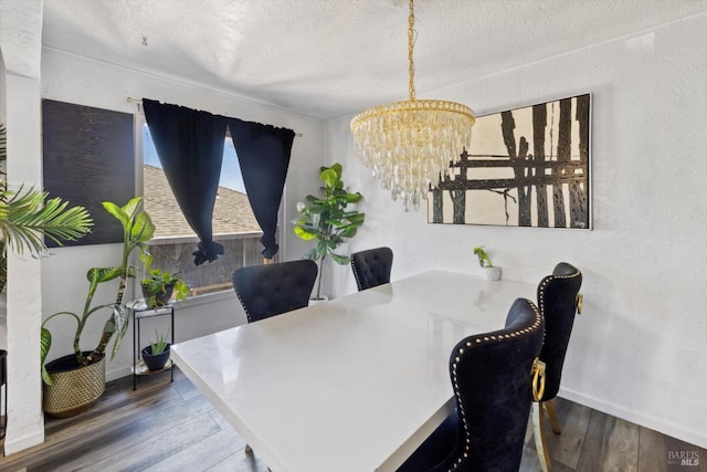 400 Wolfe St, Vallejo, CA 94590 - dining room with wood finished floors, a chandelier, baseboards, and a textured ceiling