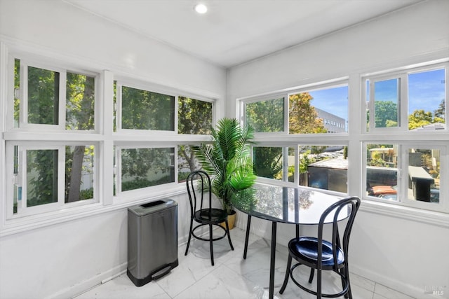 400 Wolfe St, Vallejo, CA 94590 - view of sunroom