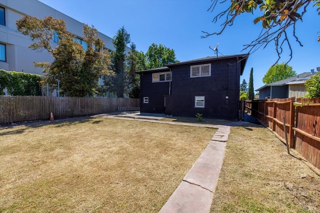 400 Wolfe St, Vallejo, CA 94590 - view of yard