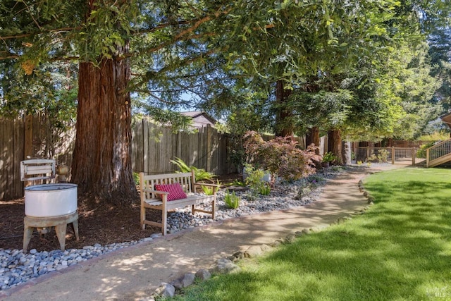2170 Vineyard Rd, Novato, CA 94947 - view of yard