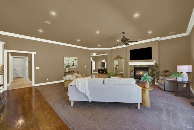 3287 Congressional Ct, Fairfield, CA 94534 - living room featuring ceiling fan, arched walkways, crown molding, baseboards, and recessed lighting