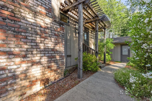 1019 Westside Rd, Healdsburg, CA 95448 - view of home's exterior with brick siding