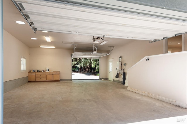 711 Furlong Rd, Sebastopol, CA 95472 - garage with a garage door opener