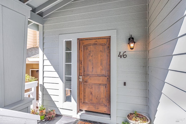 view of property entrance