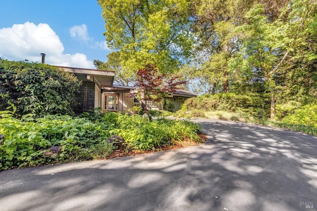 4444 Redwood Rd, Napa, CA 94558 - view of front of house with driveway