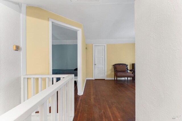 32 Muller St, Vallejo, CA 94590 - hall with dark wood-type flooring and vaulted ceiling