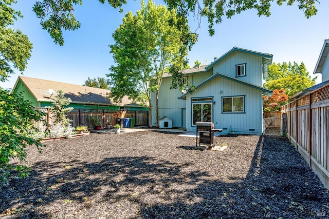 9227 Berwyn Way, Windsor, CA 95492 - back of house with a fenced backyard and crawl space