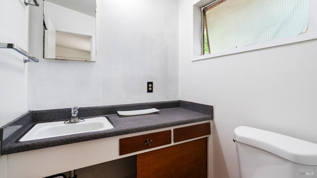 375 Las Colindas Rd, San Rafael, CA 94903 - bathroom with vanity and toilet
