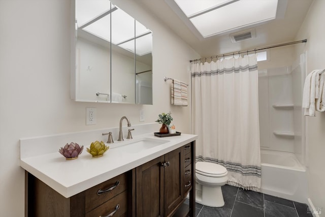 1828 Trower Ave, Napa, CA 94558 - bathroom featuring toilet, vanity, and shower / bath combo